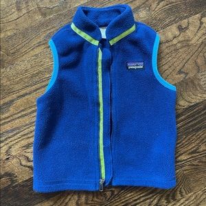 Patagonia unisex fleece vest; size 6-12 months